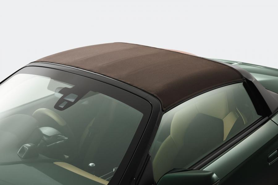 Детали экстерьера Honda S660 Trad Leather Edition 2018 года  (фото 3 из 9)
